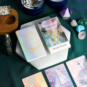 
Karty wyroczni Ethereal Waters: 40 kart z syrenami i światłem księżyca