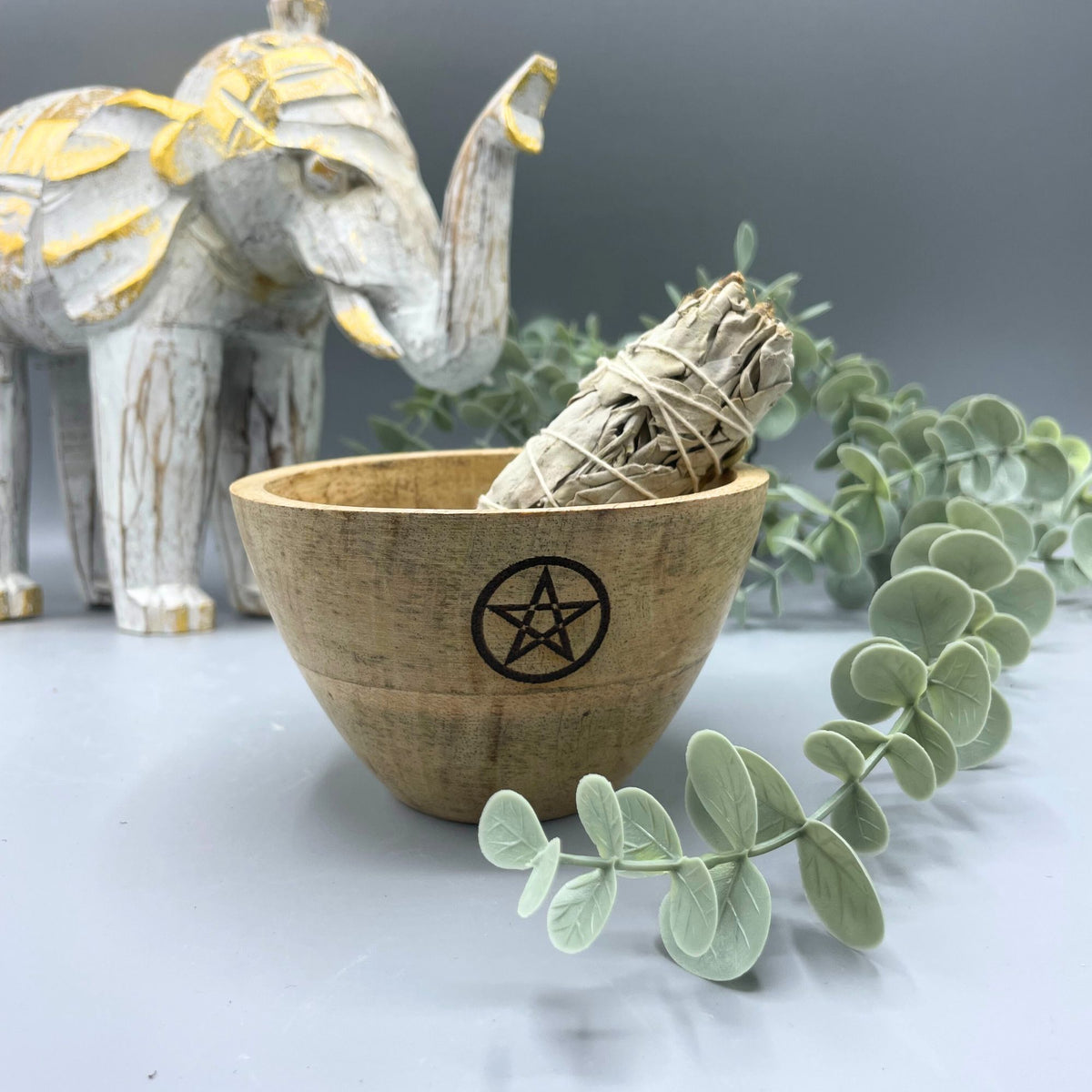 Drewniana misa rytualna na szałwię, pentagram, 12 × 7 cm