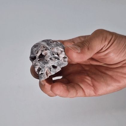 Czaszka z geody kalcytowej, ok. 4,5 cm – zdjęcie 3