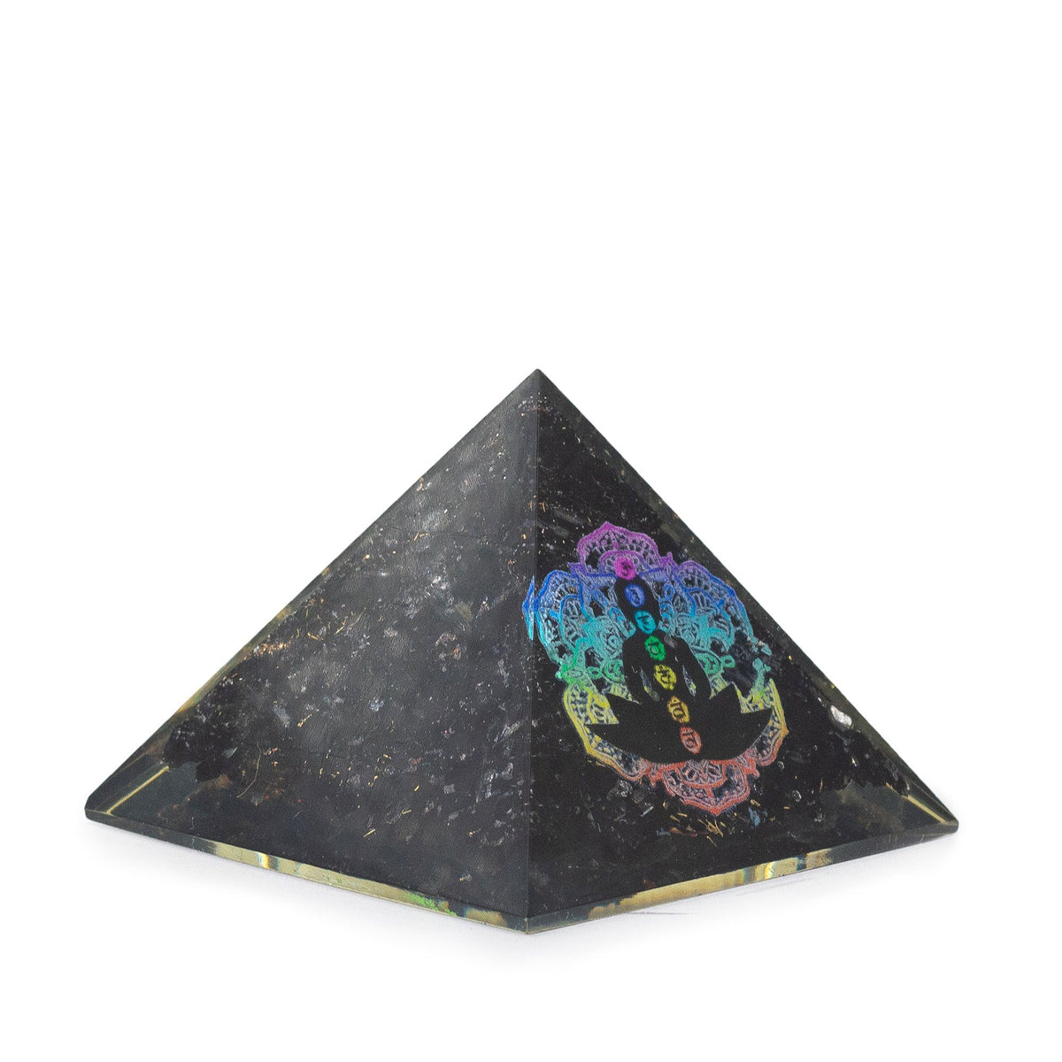 Mała piramida z orgonitu 5,5 × 4,5 cm, Budda czakr, okruchy czarnego turmalinu, ręcznie robiona – zdjęcie 2