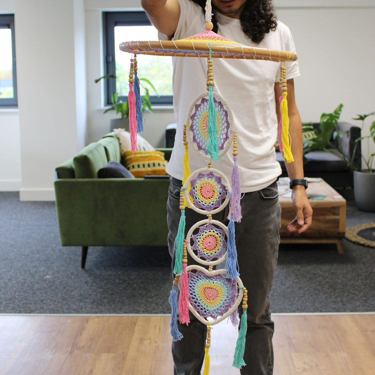 Duży łapacz snów Drama z daszkiem payung, pastelowa tęcza – zdjęcie 4