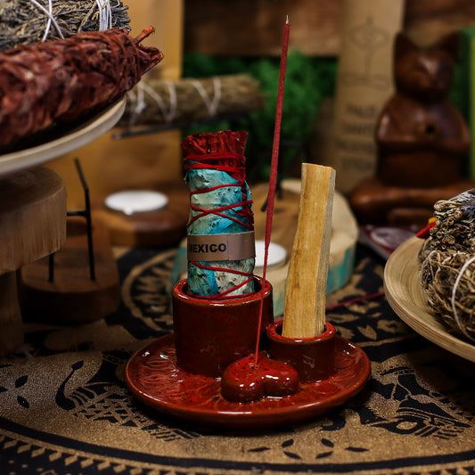 Ceramiczna podstawka na palo santo i szałwię, mandala, czerwona z sercem – zdjęcie 2