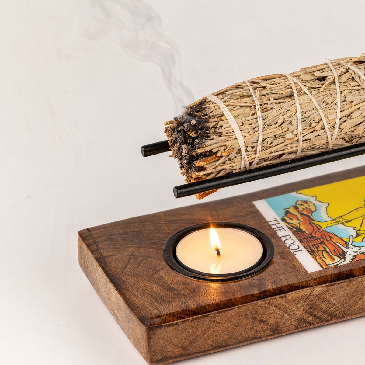 Duży podgrzewacz szałwii na tealight, karta tarota Głupiec – zdjęcie 4